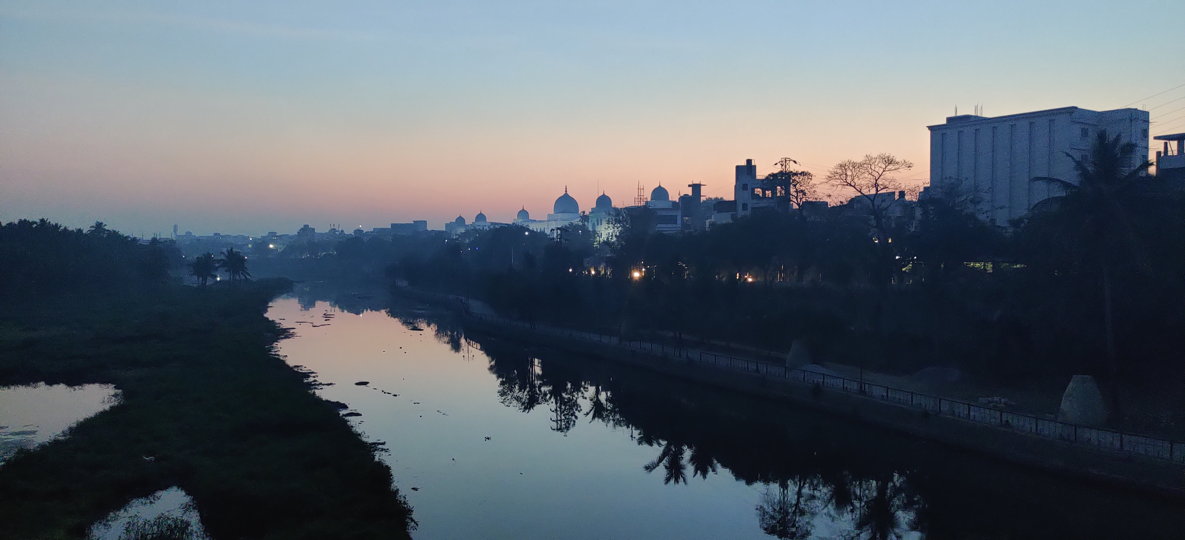 River Musi and the Salar Jung Musuem at sunrise